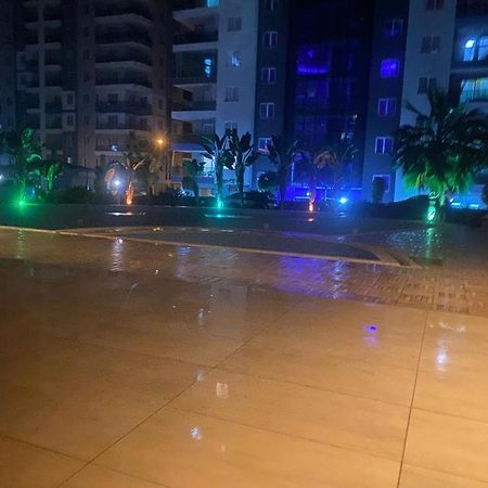 Apartamento Arena Tower Alanya Exterior foto