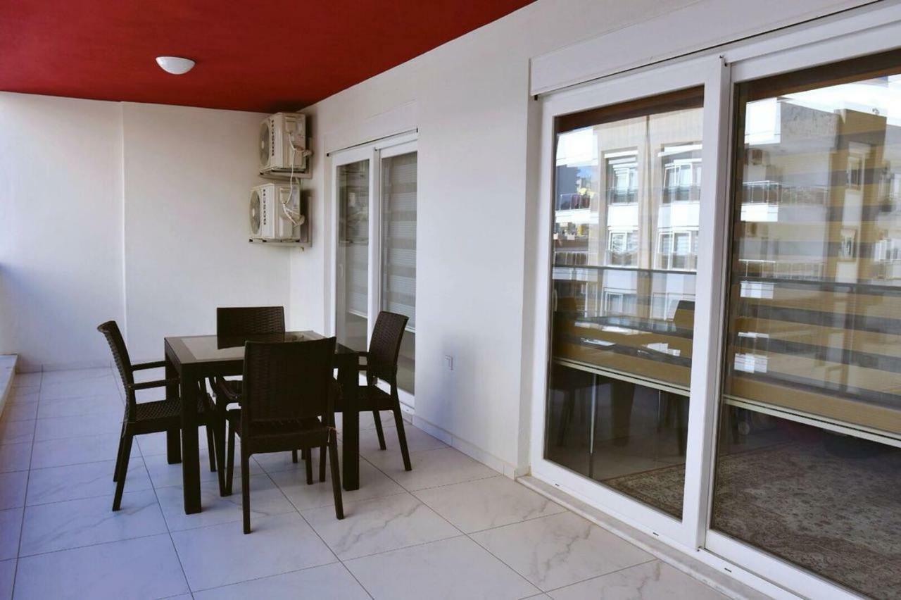 Apartamento Arena Tower Alanya Exterior foto